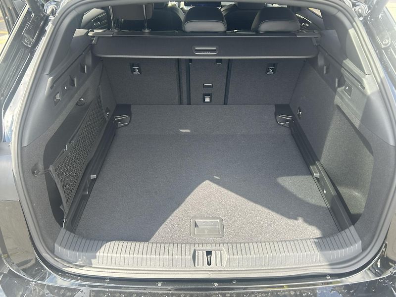 Volkswagen ID.7 Tourer Tourer Pro S People 210  kW, 8 - fotka 26 z 29