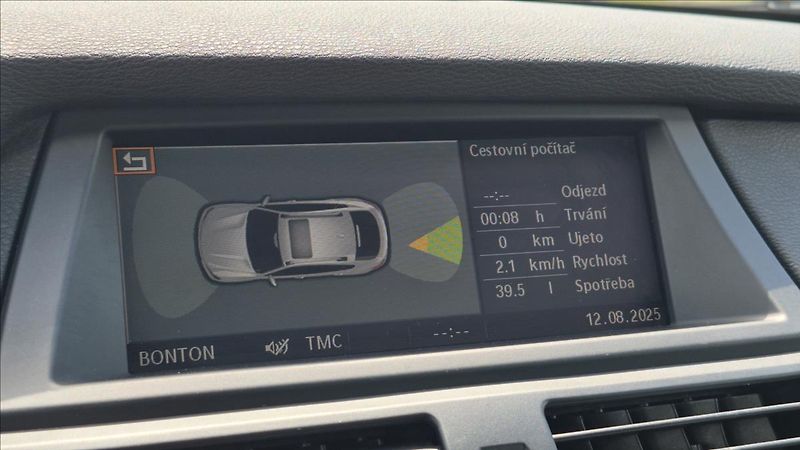 BMW X6 3,0 225 Kw 35i xDrive ČR 2.maj - fotka 17 z 19