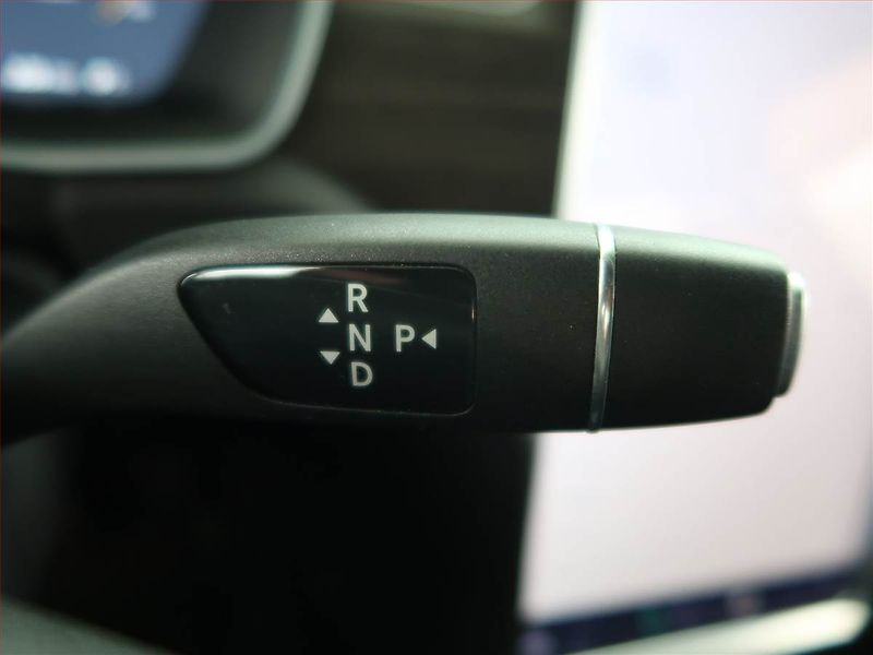 Tesla Model X (2016) 90D, SoH 84% - fotka 13 z 28