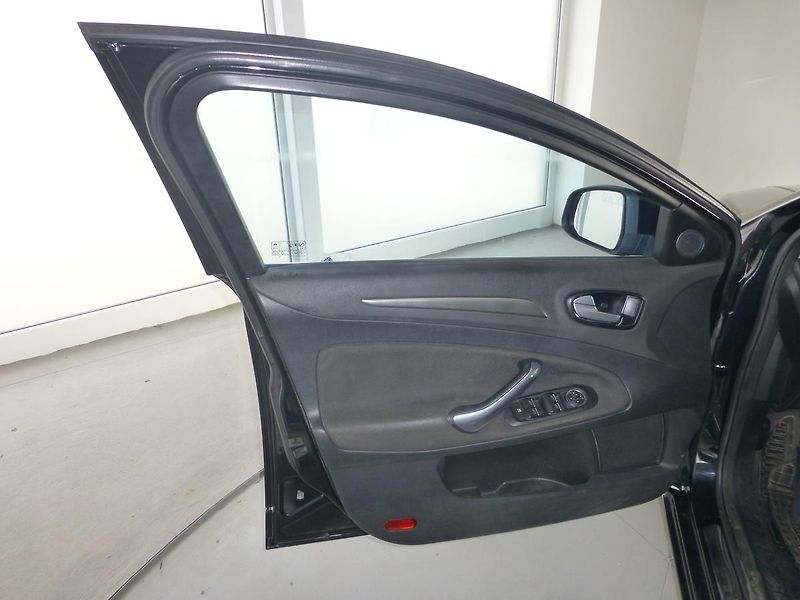 Ford Mondeo (2008) 2,0TDCI*DIGIKLIMA***ALU**TAŽNÉ - fotka 10 z 25