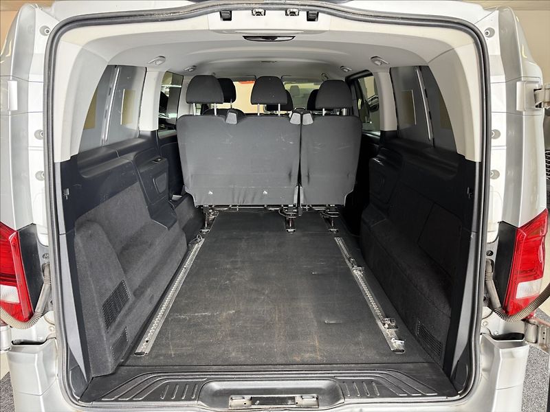 Mercedes-Benz Vito 116CDI XL,4x4,AT,6míst,1maj - fotka 21 z 26