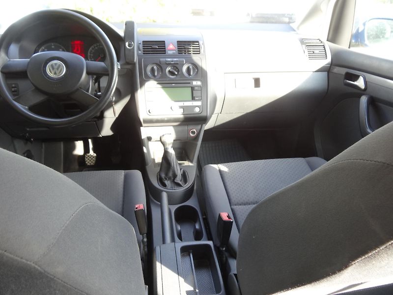 Volkswagen Touran 1.9 TDi Taž.zař. Plná nádrž - fotka 3 z 8