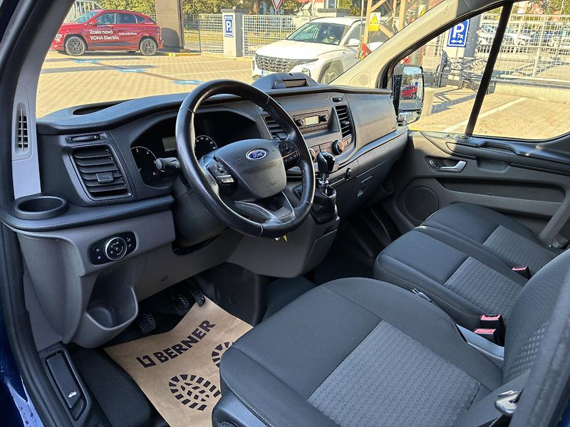 Ford Transit Custom 2.0-77kW REZERVACE - fotka 9 z 28
