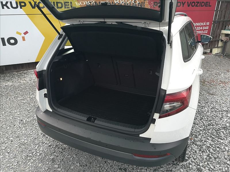 Škoda Karoq 1,5 TSi 1.majitel - fotka 17 z 20