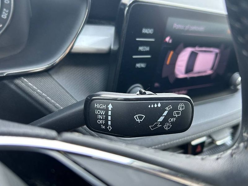 Škoda Fabia Style 6MP 1,0TSI - fotka 14 z 24