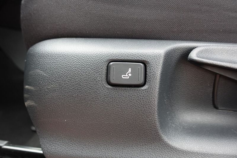 Peugeot 5008 (2018) 1,6HDi A/T 7míst Allure - fotka 20 z 37