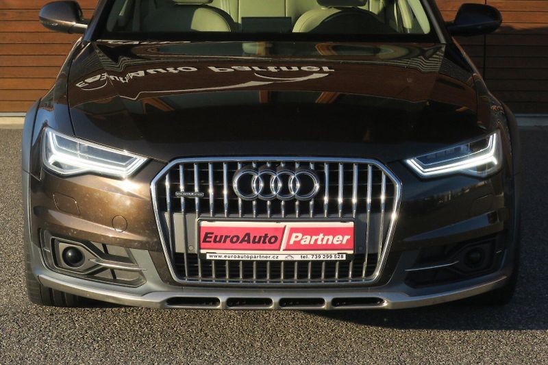 Audi A6 Allroad 3.0TDI 200kW Quat. Stronic ČR - fotka 8 z 50