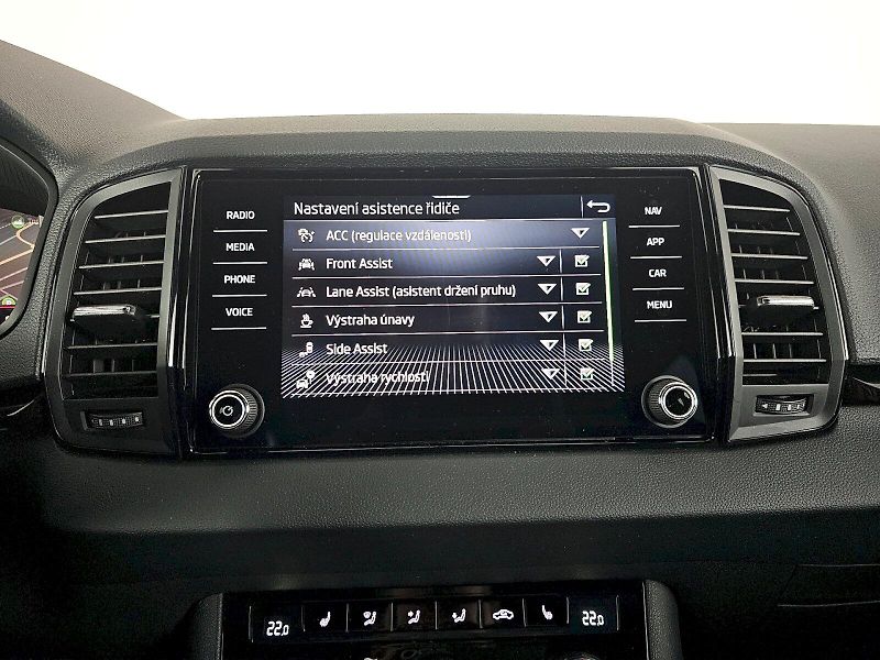 Škoda Karoq (2025) 2.0TSi 140kW 4X4 SPORTLINE TAŽ - fotka 20 z 35