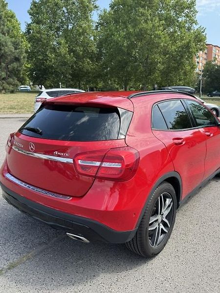 Mercedes-Benz GLA (2015)  220d 7G-DCT 4MATIC AMG Styl - fotka 6 z 23