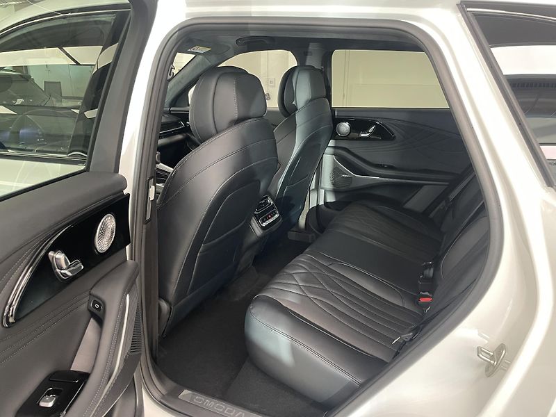 Omoda 9 (2025) Omoda 9 PHEV Premium  - fotka 9 z 22