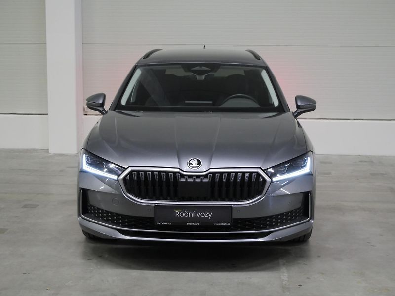 Škoda Superb - fotka 4 z 26