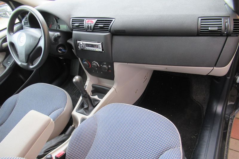 Fiat Stilo SW 1.9 JTD KLIMA TEMPOMAT - fotka 18 z 21
