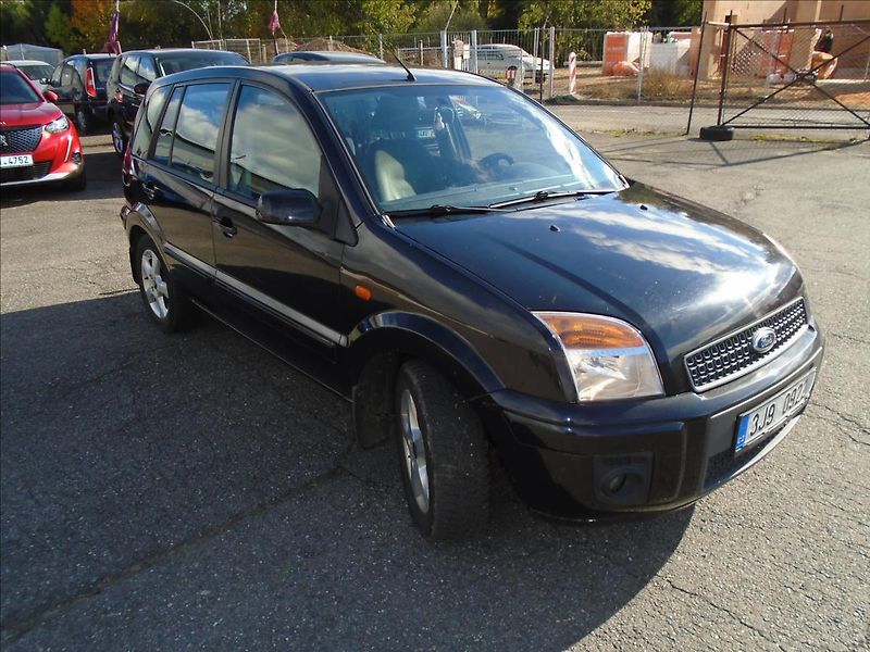 Ford Fusion 1,4 - fotka 1 z 21