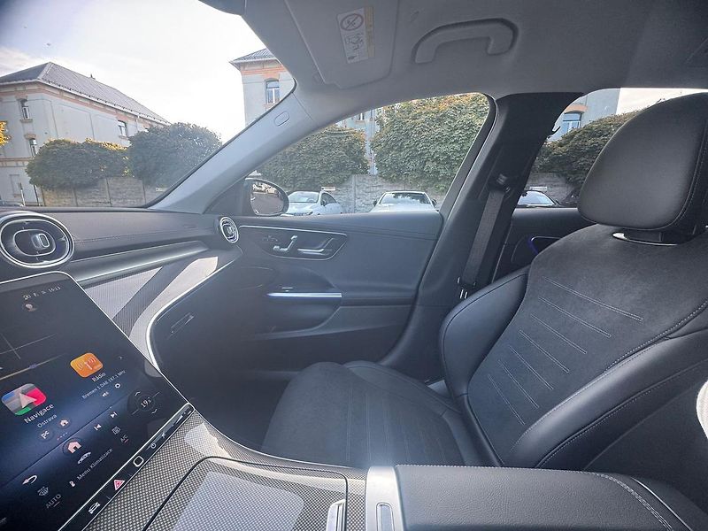 Mercedes-Benz Třídy C (2025) C 220 d 4MATIC kombi - fotka 16 z 27