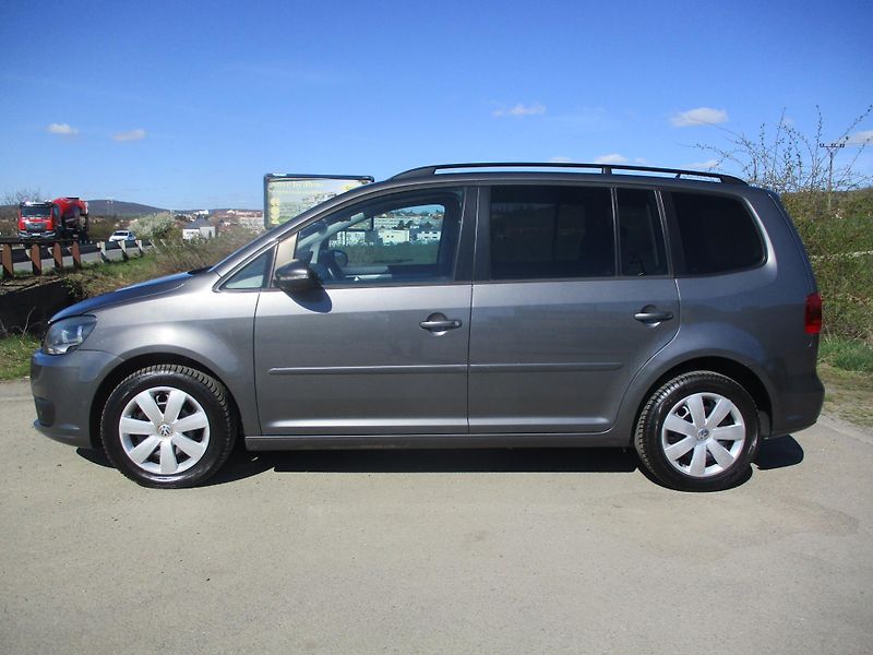 Volkswagen Touran 1,6 TDi CL BlueMotion*TAŽ.ZAŘ. - fotka 10 z 46