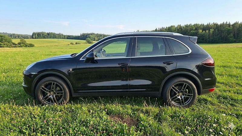 Porsche Cayenne (2012) 3.0 /180kW - fotka 6 z 11