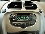 Citroën Xsara Picasso (2005) 1.8i, 1.maj, AC, panor - náhled 16