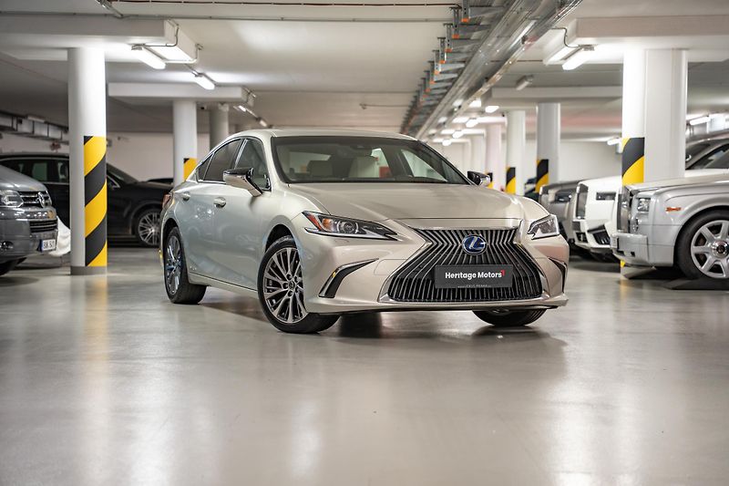 Lexus ES 300h (2020) Luxury, LED, 360, DPH - fotografie inzerátu