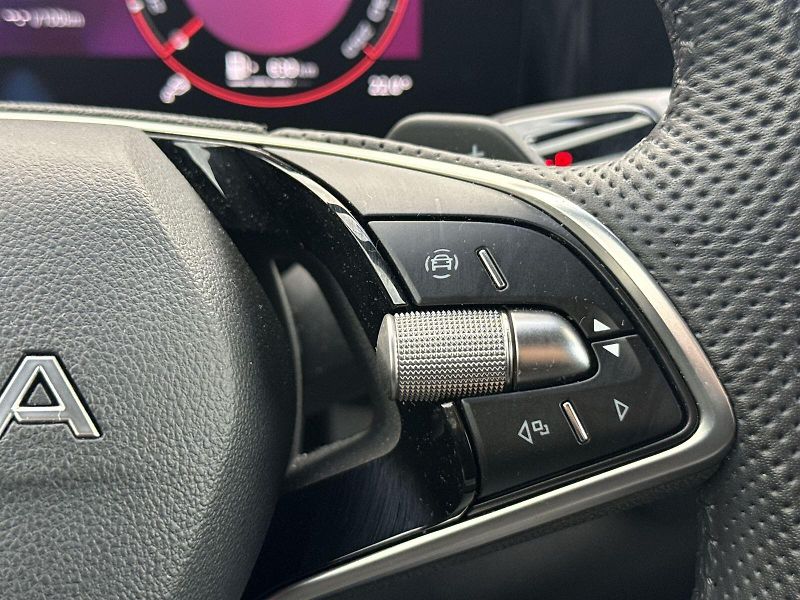 Škoda Kodiaq (2025) 2.0 TDI 4x4 DSG Sportline - fotka 21 z 33