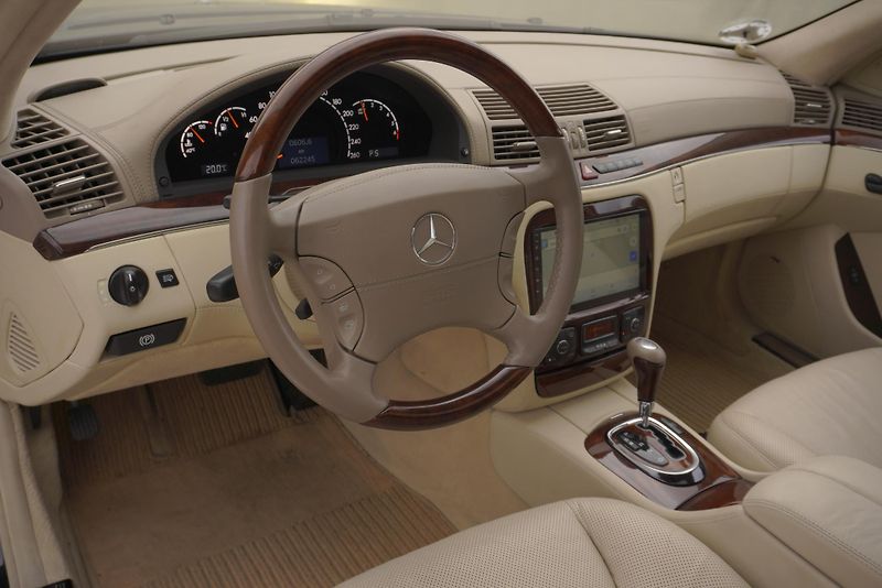 Mercedes-Benz Třídy S S600 5,5I V12 LONG AUT. - fotka 16 z 56
