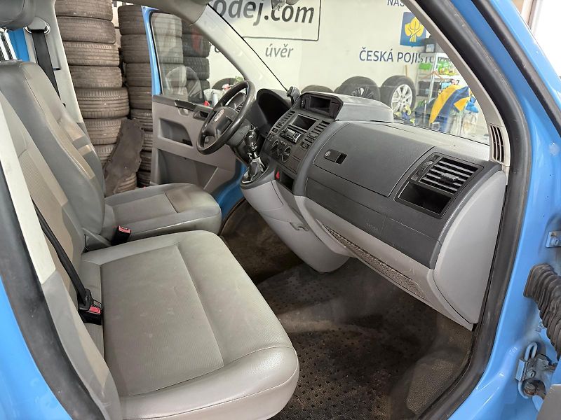 Volkswagen Transporter (2005) 4X4, KLIMA, TAŽNÝ, 9-MÍST - fotka 7 z 13