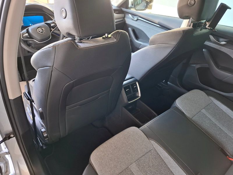 Škoda Octavia (2025) TOP SELECTION 2,0 TDI 110 KW 7 - fotka 7 z 25