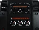 Nissan Navara (2011) 2.5 D, 4X4, Tempomat - náhled 12