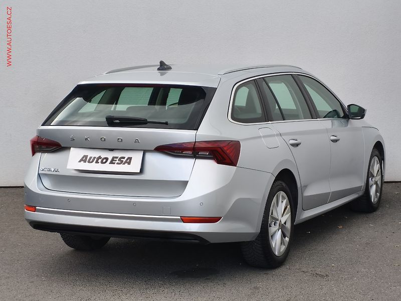 Škoda Octavia (2021) 2.0 TDi, ČR, Style, DSG - fotka 4 z 20