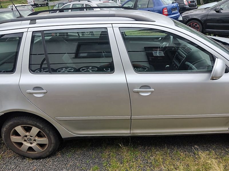 Škoda Octavia 1.9 TDI 4x4 Combi - fotka 6 z 18