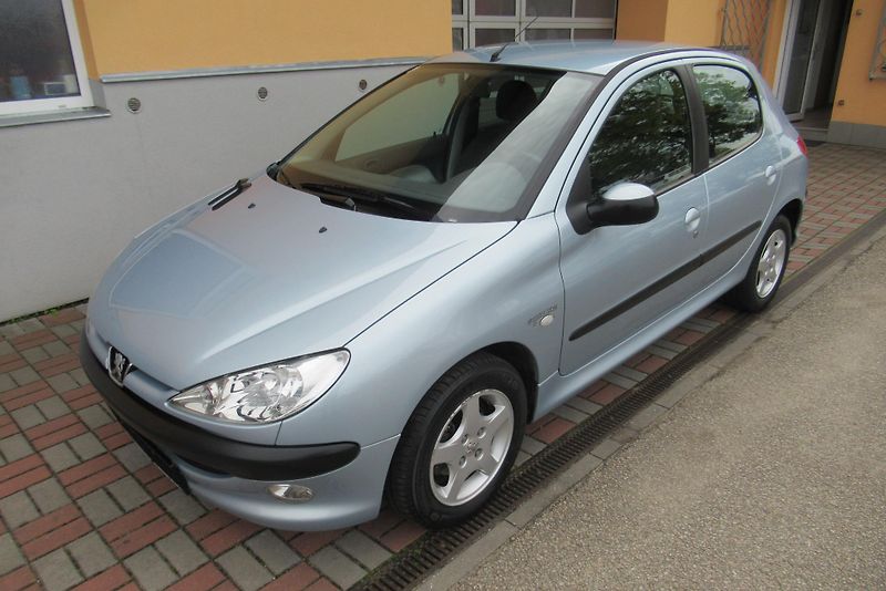 Peugeot 206 1.4 HDi KLIMA TOP STAV! - fotka 5 z 21