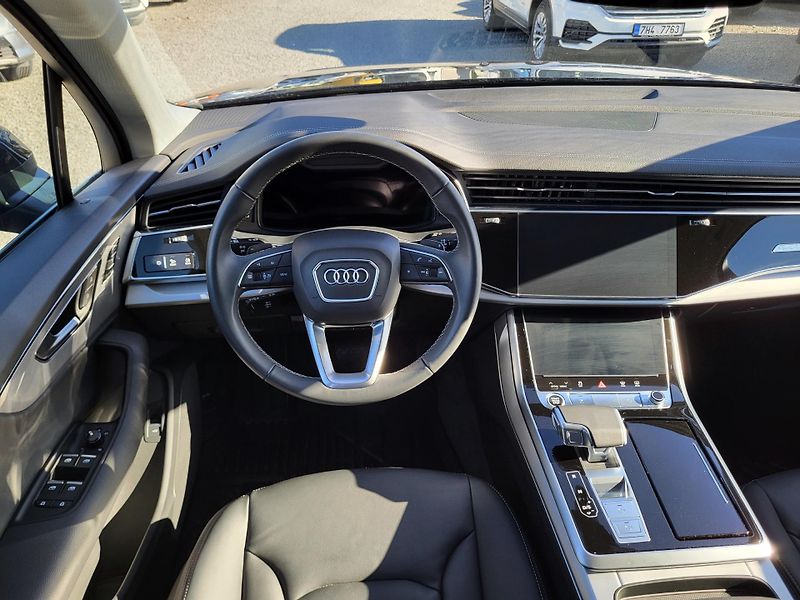 Audi Q7 3.0 V6 TDi 210kW Quattro - fotka 9 z 47