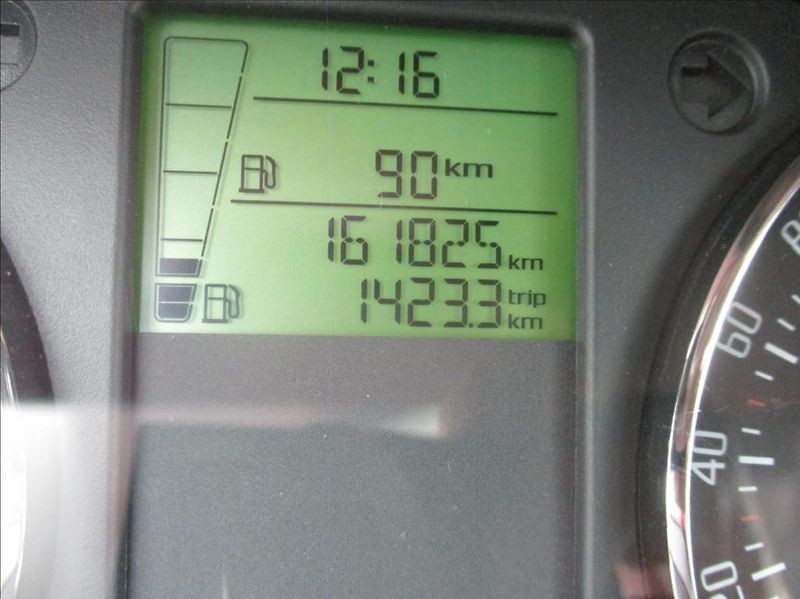 Škoda Fabia 1,2 TSI, digiklima,servis,tažn - fotka 16 z 32