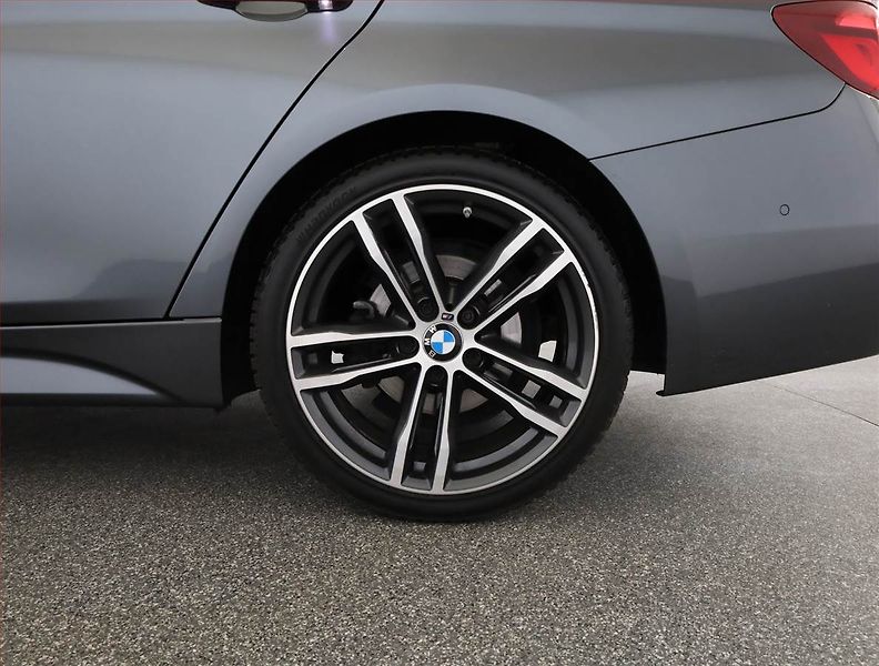 BMW Řada 3 (2019) 320 d xDrive, 4X4, Automat - fotka 21 z 21