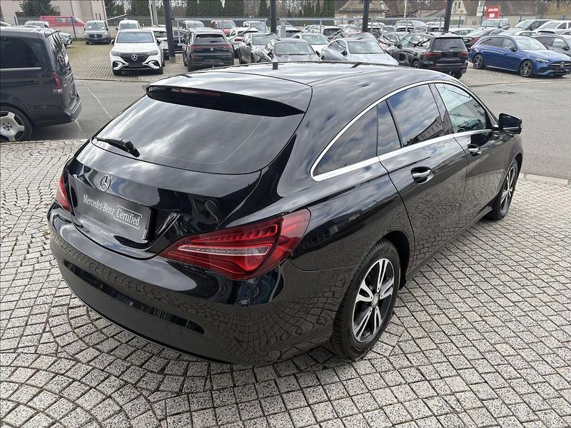 Mercedes-Benz CLA 1,6 180 SB ČR 1.maj - fotka 6 z 16