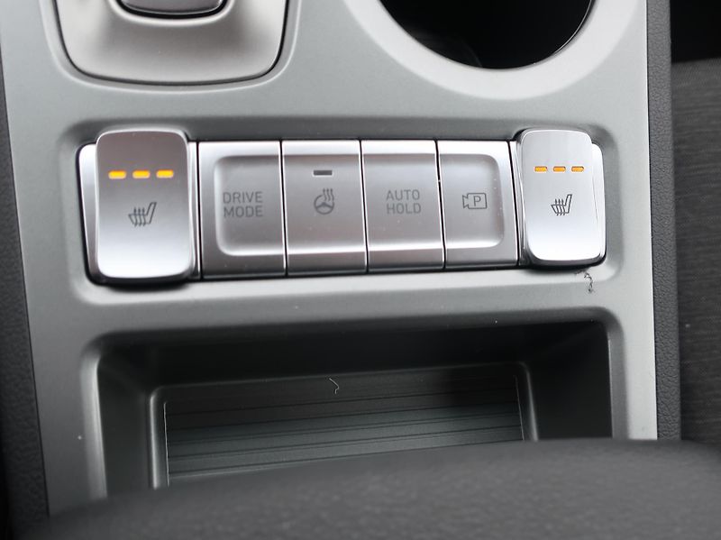 Hyundai Kona 65kWh-150KW POWER STYLE HEADUP - fotka 22 z 32