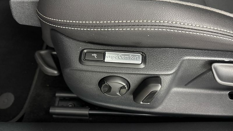 Volkswagen Passat 2.0 TDI DSG 4x4 4motion Alltra - fotka 22 z 32