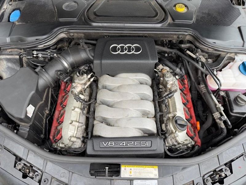 Audi A8 A8 L 4.2 FSI V8, quattro 257kW - fotka 47 z 47