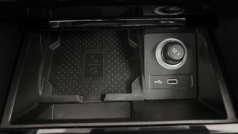 Škoda Superb 2.0 TSI DSG L&K - fotka 26 z 34