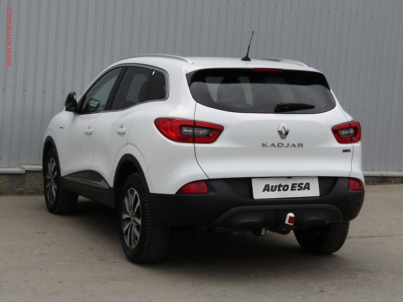 Renault Kadjar (2018) 1.6TDCi 4x4, LED, TZ, panor - fotka 6 z 19