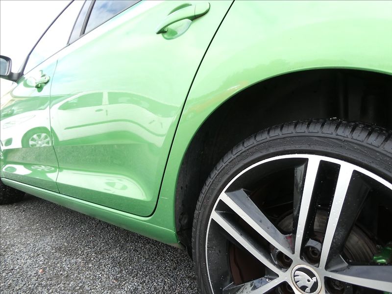 Škoda Rapid 1,2 TSi 77kW po servise,auto k - fotka 14 z 41
