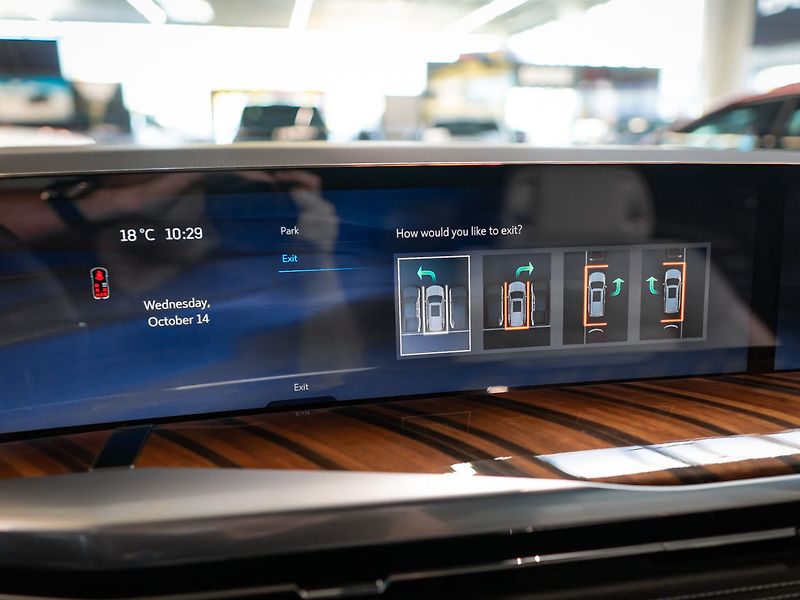 Cadillac Escalade (2026) 6.2 ESV Sport Platinum 2026 - fotka 35 z 50