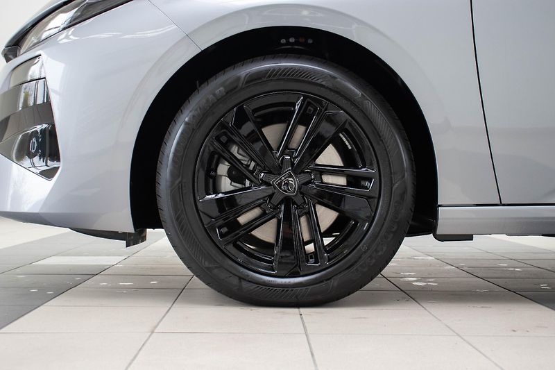 Peugeot 308 SW STYLE Hybrid 145 e-DCS6  - fotka 16 z 16