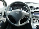 Peugeot 3008 (2011) 1.6VTi, AC, TZ, park.asist - náhled 13