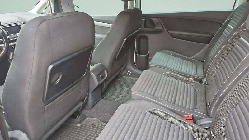 Volkswagen Sharan 2.0TDI 103kW MT6 - fotka 36 z 49