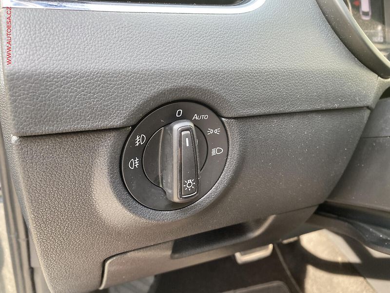 Škoda Octavia (2018) 2.0 TDi, RS, DSG, LED, TZ - fotka 15 z 18
