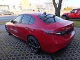 Alfa Romeo Giulia Veloce 2,0 Turbo 280k AWD - náhled 10