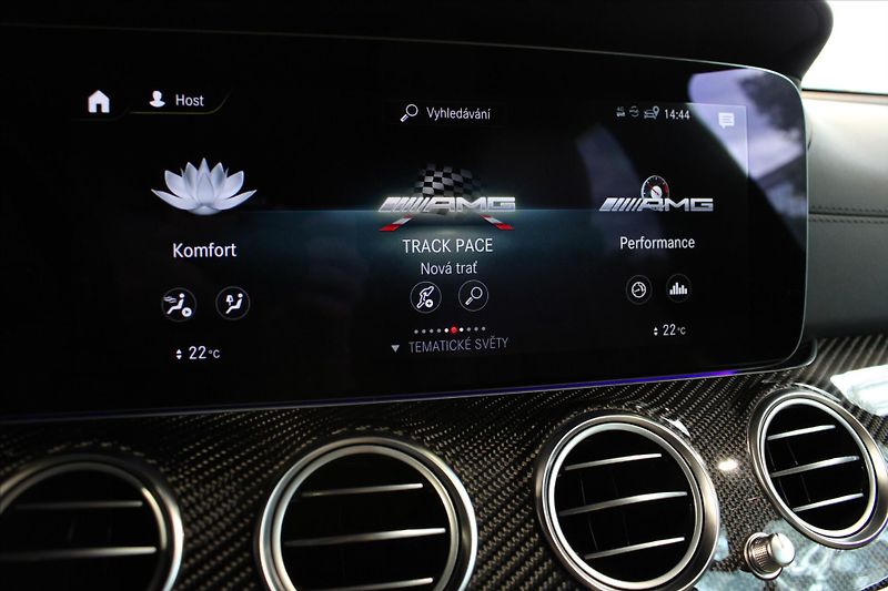 Mercedes-Benz Třídy E 53 AMG 4MATIC+ ACC/Pano/Masáže - fotka 29 z 39