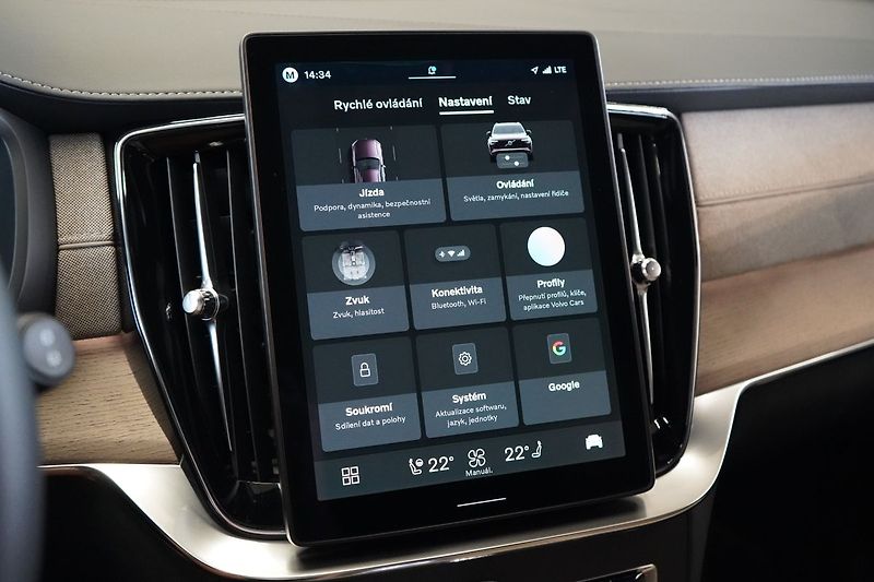 Volvo XC90 B5 AWD PLUS Dark, Vzduch, 360° - fotka 41 z 50