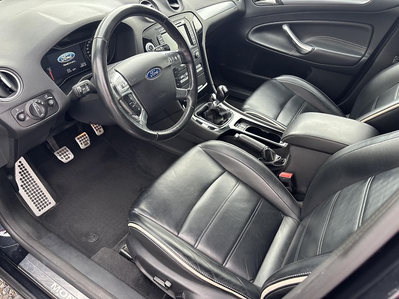 Ford Mondeo (2014) 2.2TDCI, 147kW, Titanium - fotka 9 z 17