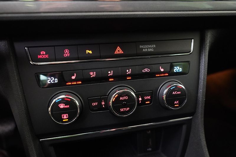 Seat Leon - fotka 24 z 28